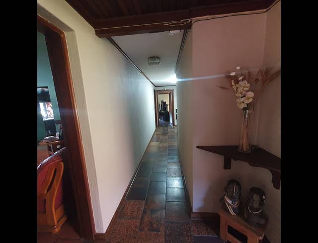 4 BEDROOM FREEHOLD FOR SALE IN PARKHILL GARDENS